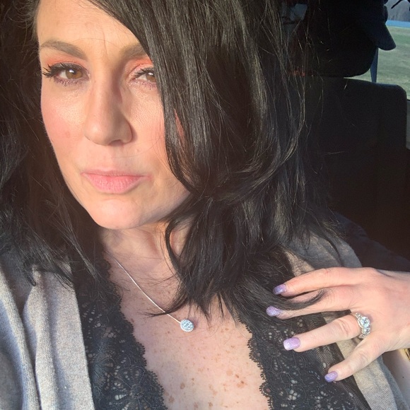 Meet your Posher, Vanessa!!  nestle77 - Picture 4 of 5